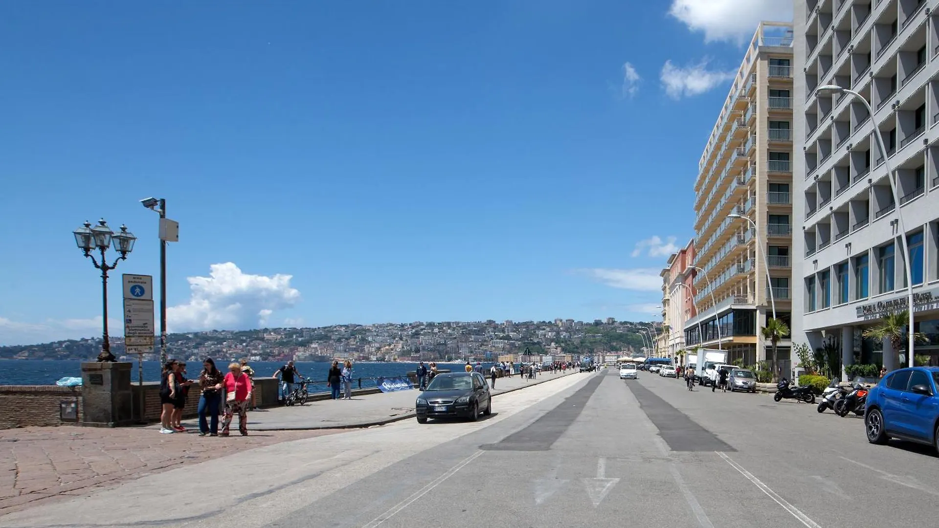 Seafront Loft Napoli Apartment